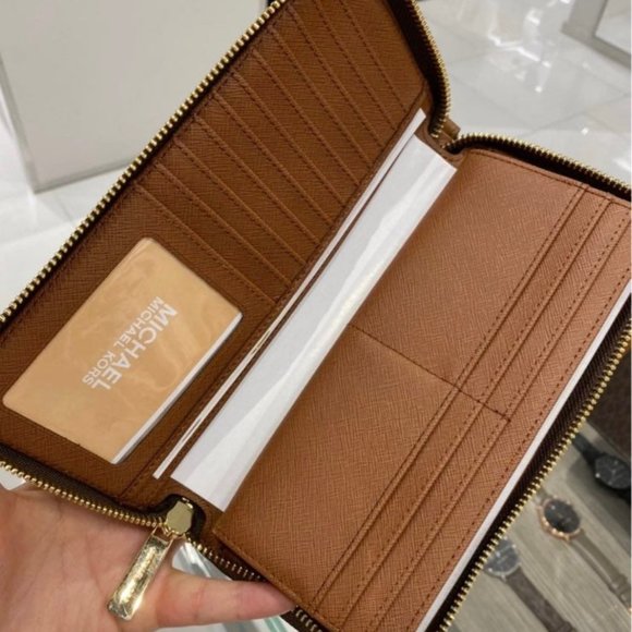 MK CHARLOTTE LG ZIP TOTE & LONG WALLET main image 4